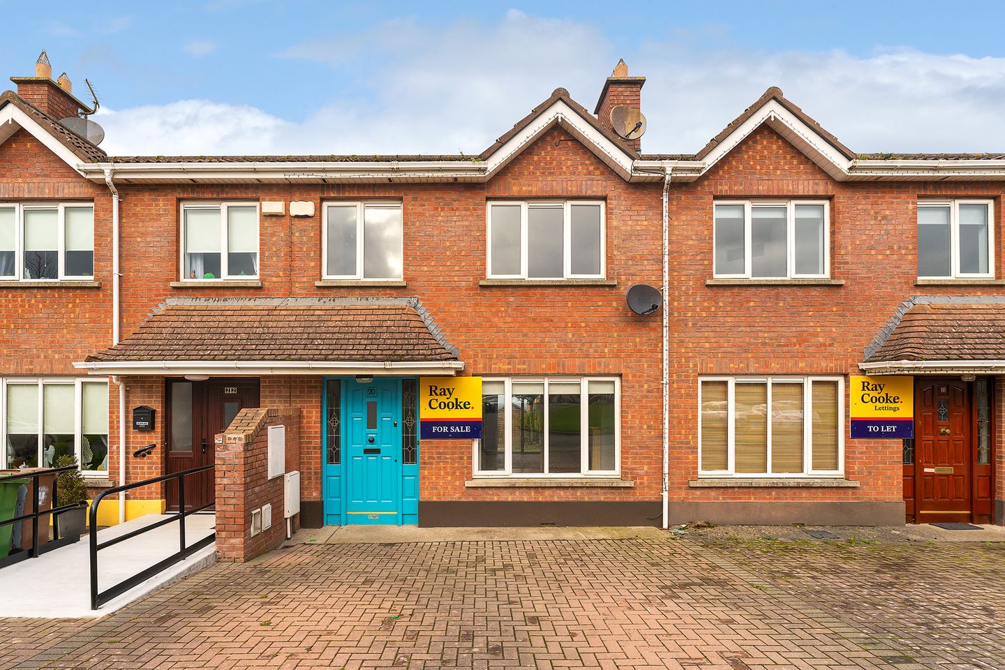 20 Broadfield Meadows, Rathcoole, Co. Dublin is for sale on Daft.ie