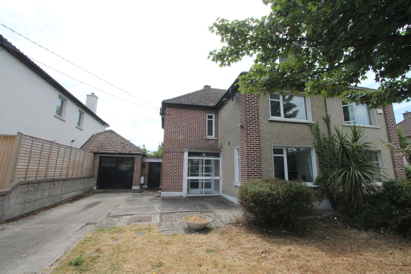 74 Dundela Park, Sandycove, Co. Dublin