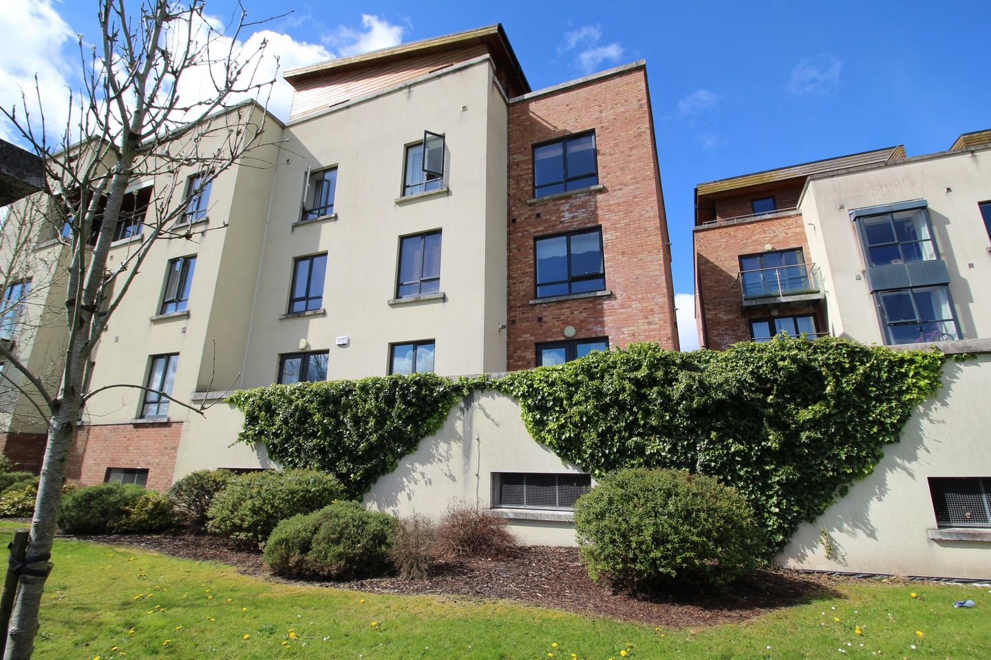 Apartment 13, Tara, Ballincollig, Co. Cork, P31DW67 is for sale on Daft.ie