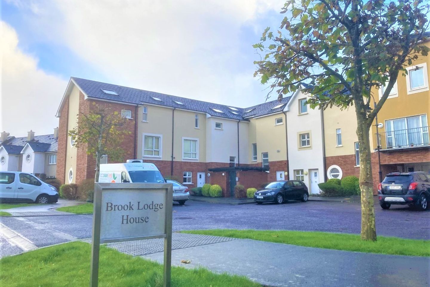 16 Brook Lodge House, Oakview Village, Tralee, Co. Kerry, V92HC64 is