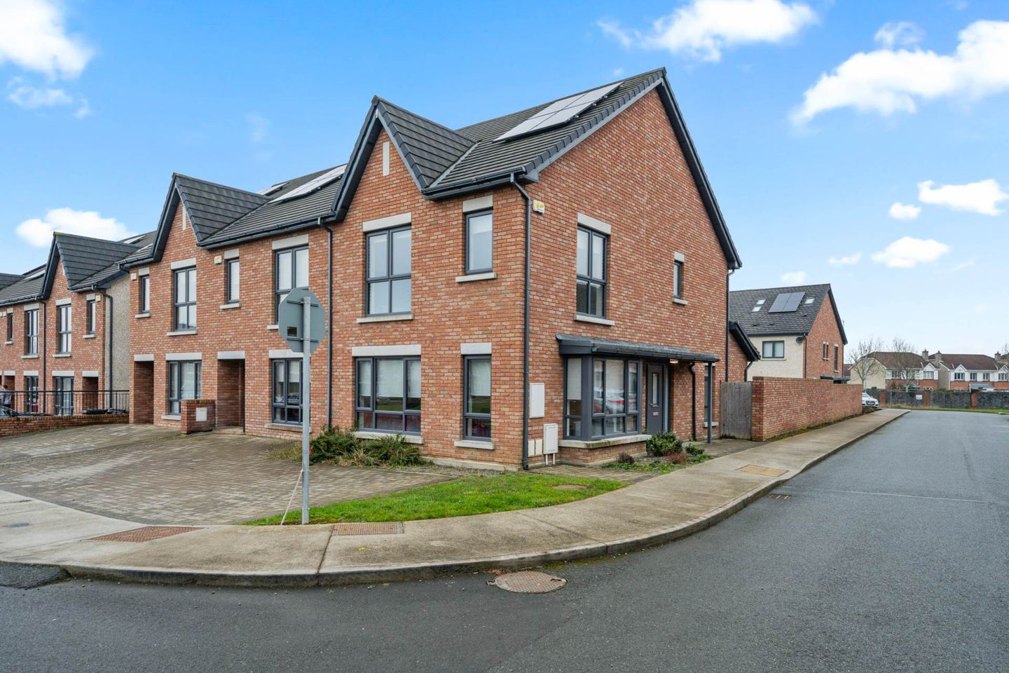 84 Castlefield Hall, Clonsilla, Dublin 15, D15EVX4