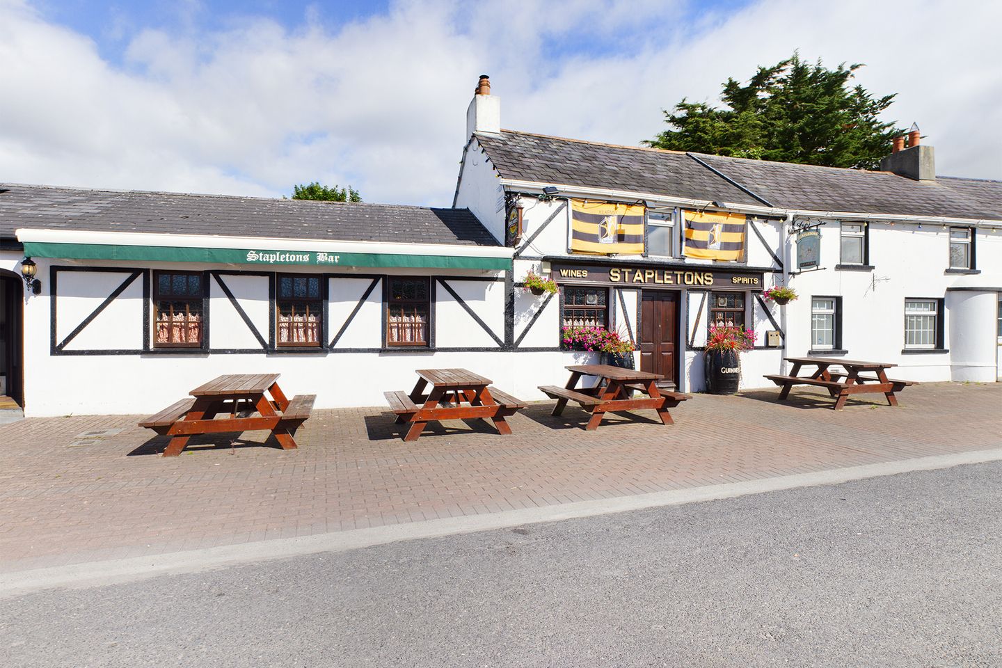 Commercial property for sale in Stapleton's Bar, Main Street, Slieverue