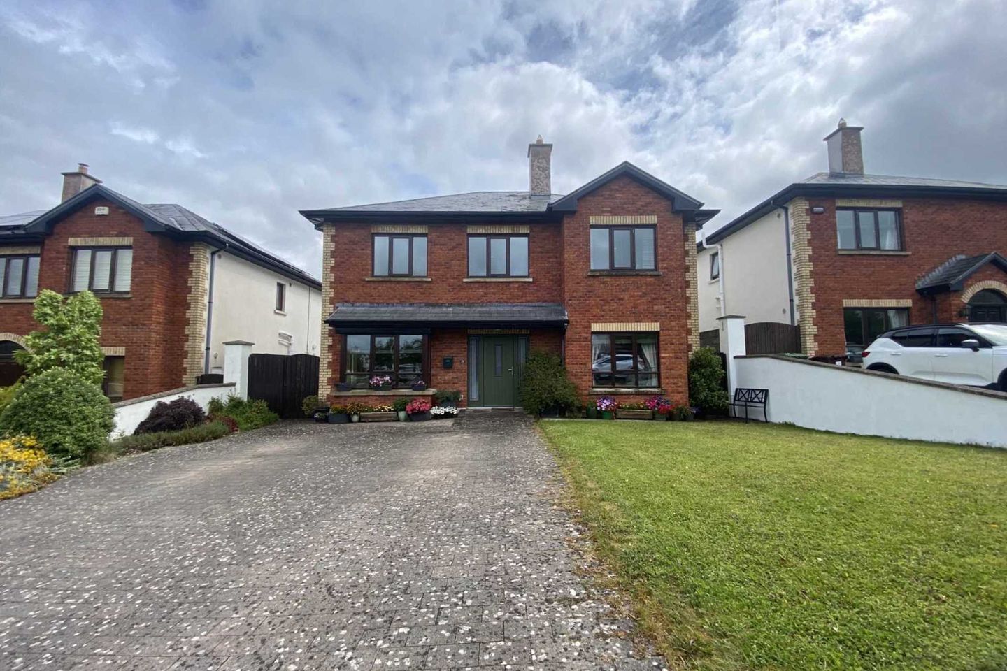 27 Powerstown Way, Clonmel E91 E2X4, Clonmel, Co. Tipperary, E91E2X4 is