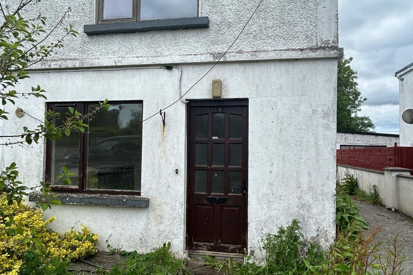14 Abbey View, Ballaghaderreen, Co. F45PK74 is for sale on
