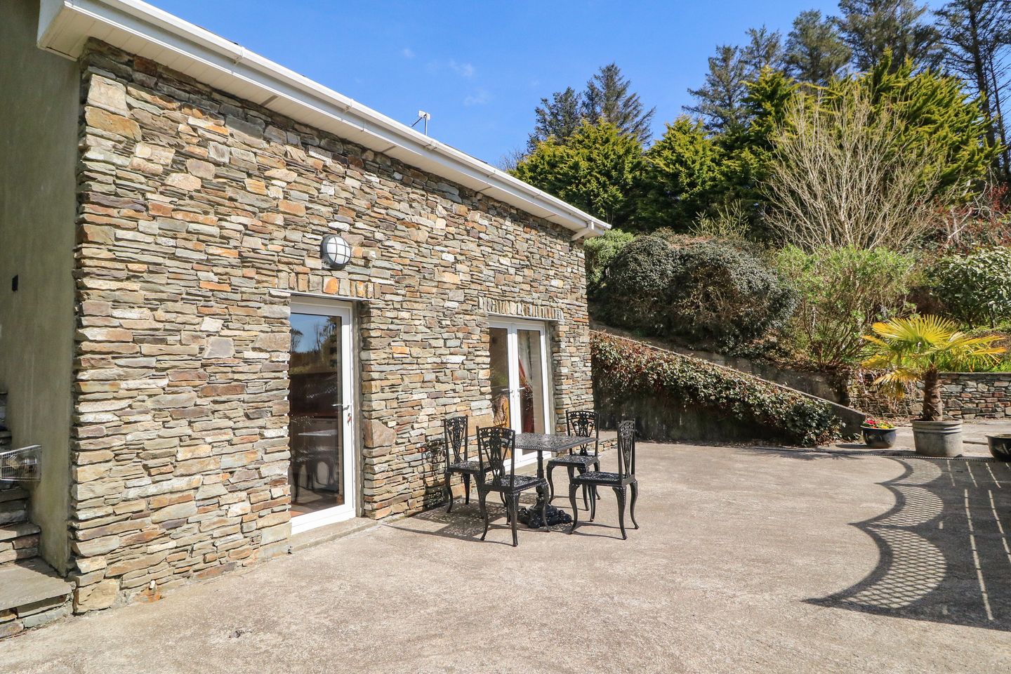 Holiday Homes in Ref. 920482 LisArdagh Cottage 2, Union Hall, Co. Cork on Daft.ie
