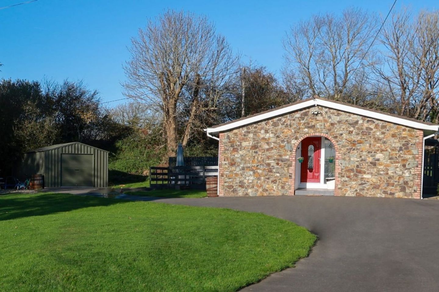 Joansbrook, Ballycomclone, Ballymoney, Co. Wexford, Y25XD27