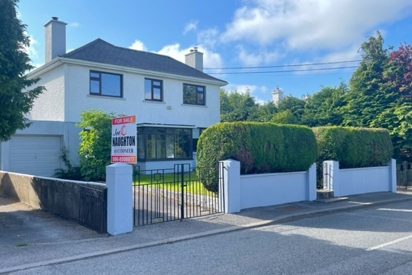 Beara House, Killyon Hill, Athlone, Co. Westmeath, N37HX21 is for sale