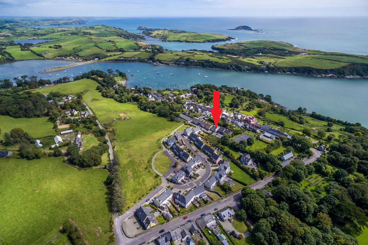 10 Saint Barrahane's Avenue, Castletownshend, Co. Cork, P81AX58