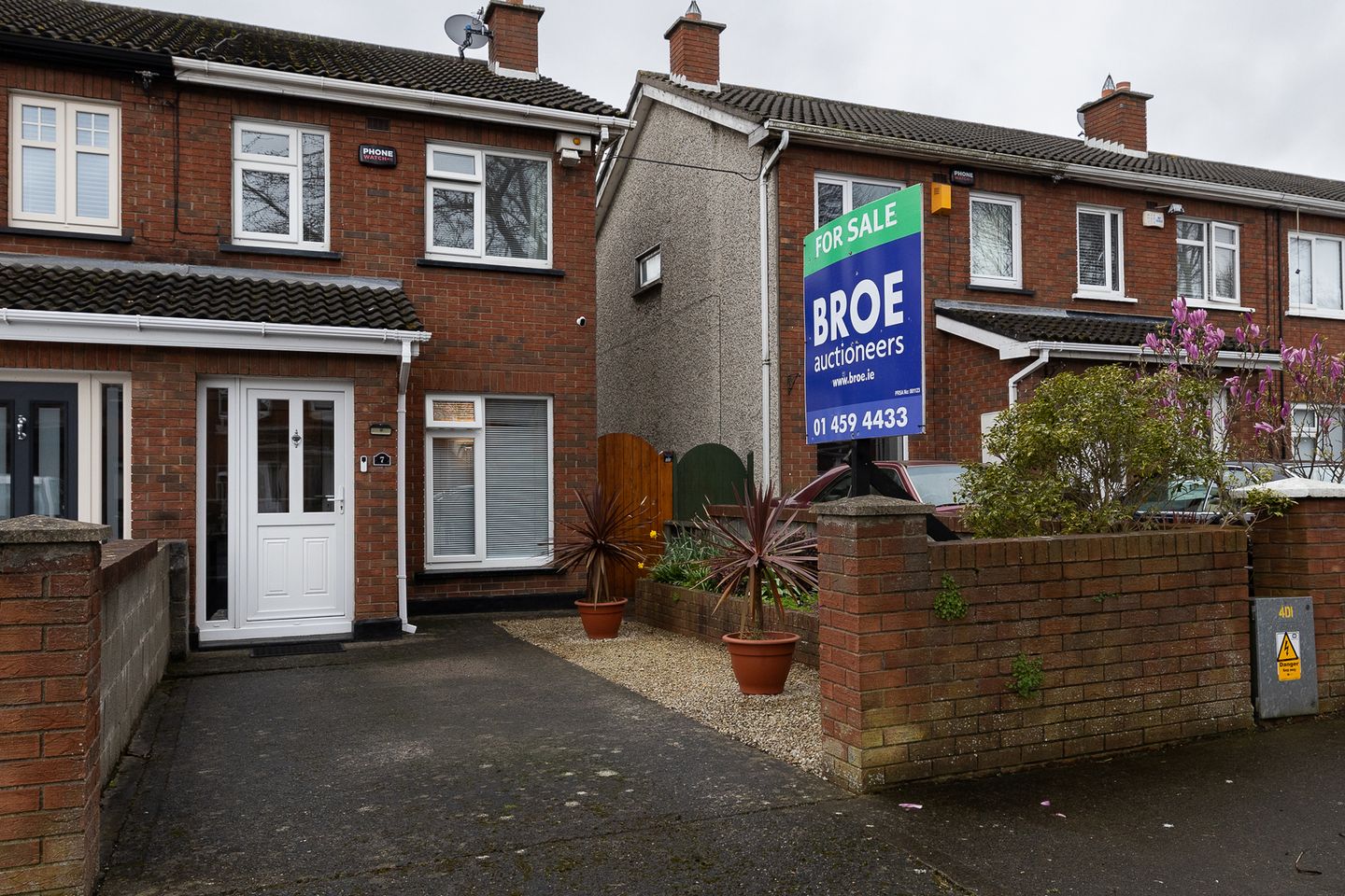 7 Woodford Meadows, Clondalkin, Clondalkin, Dublin 22, D22PD27 is for