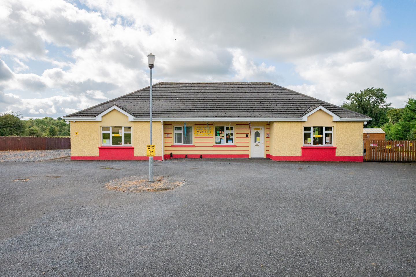 Little Friends Montessori and Pre-School, Townspark, Castlepollard, Co. Westmeath, N91RW29