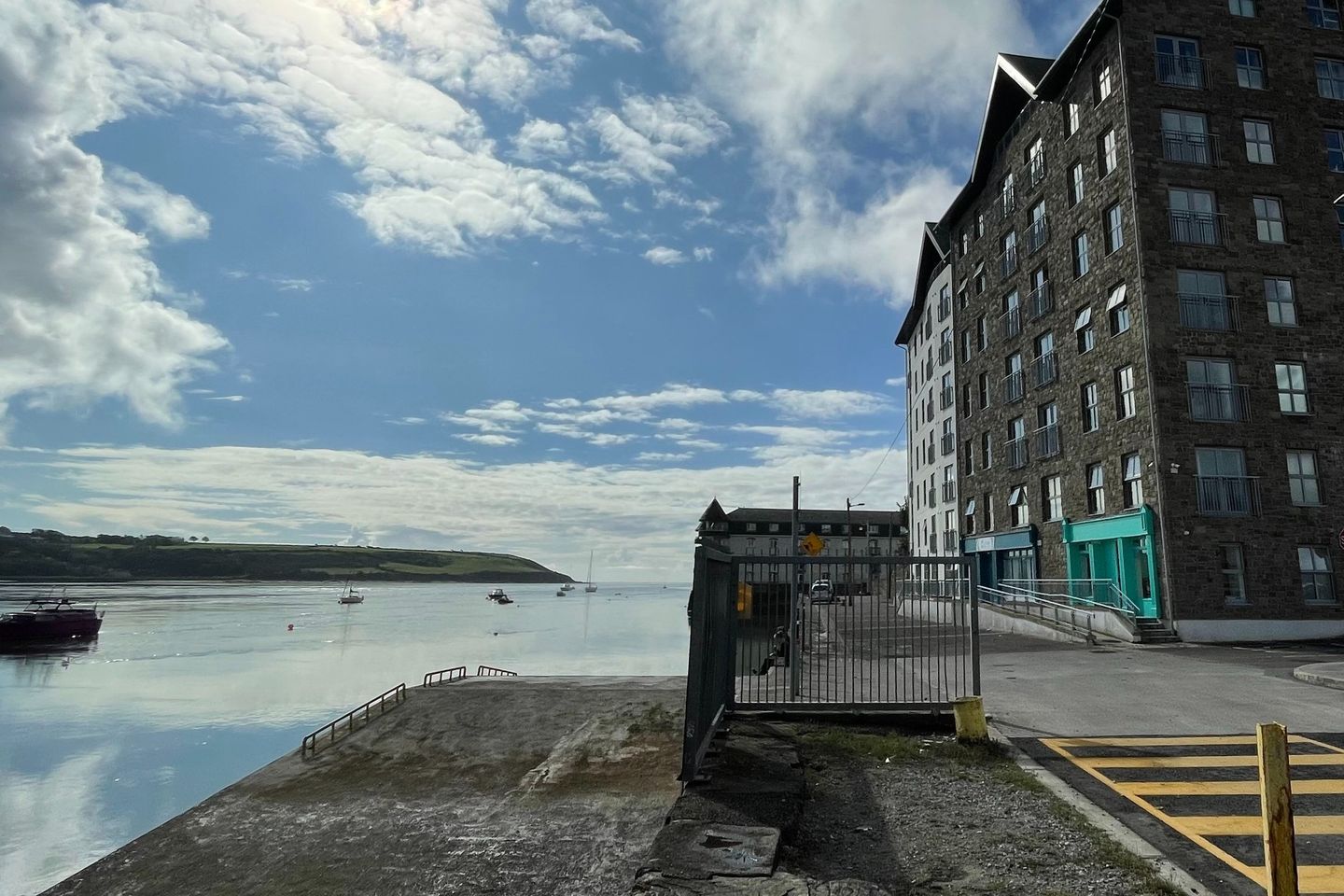 711 Pier Head Apartments, Store Street, Youghal, Co. Cork, P36EE62