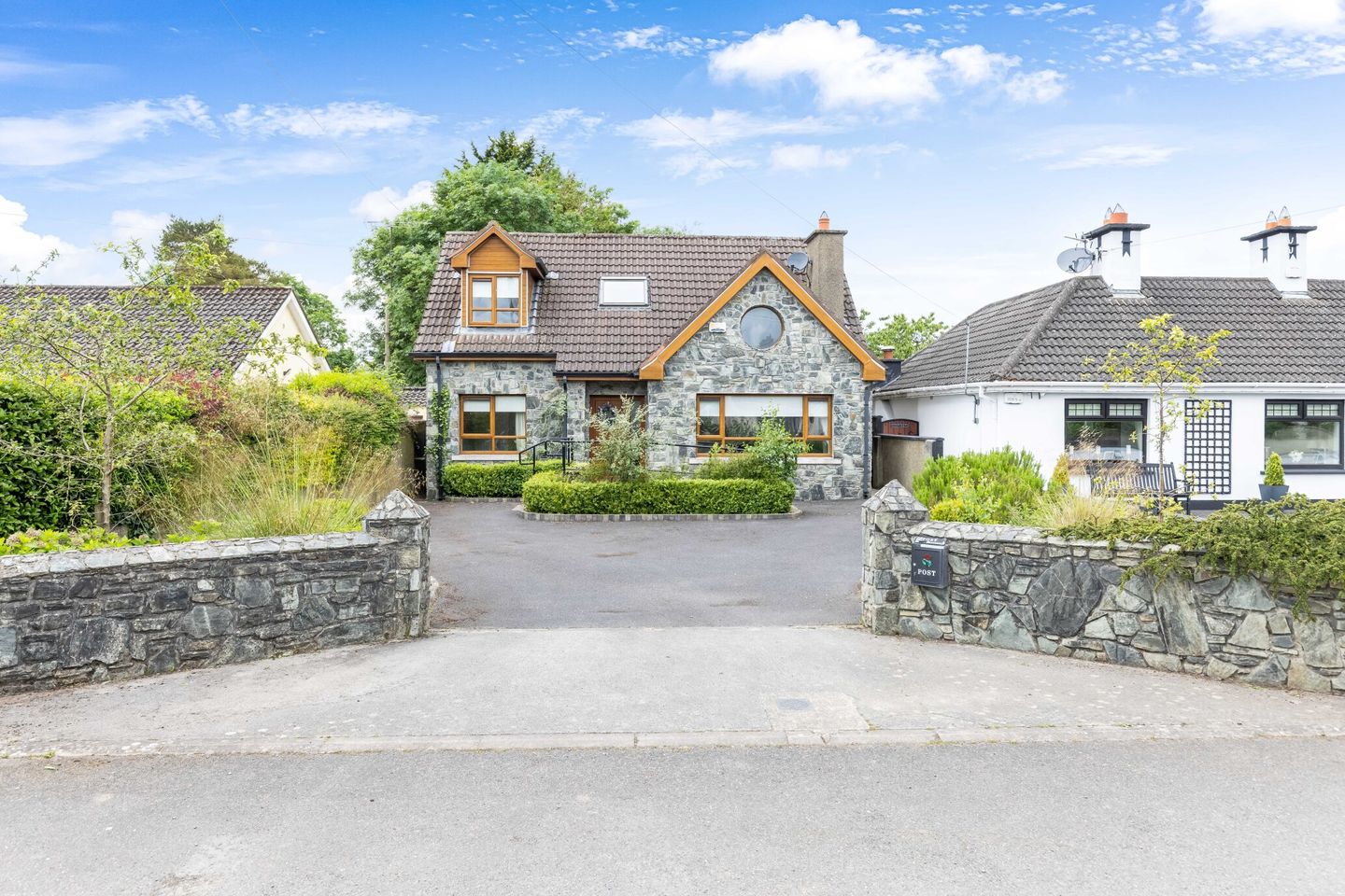 Cloughmore House, Fairyhouse Road, Ratoath, Co Meath, A85RF68 is for