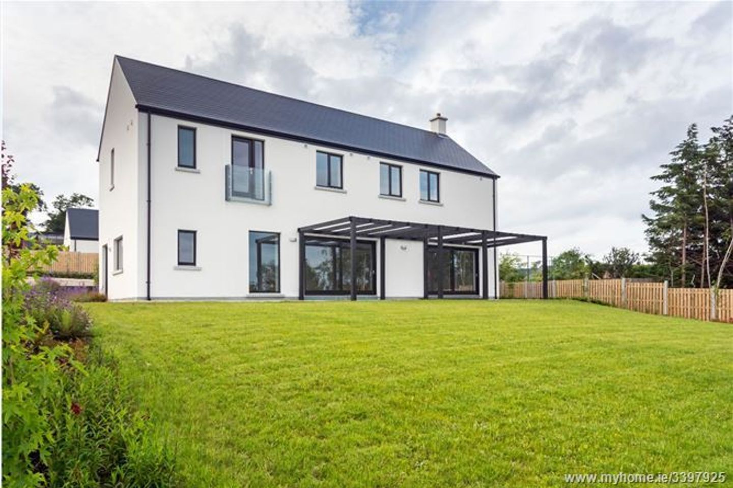 8 Hillfield, Rathmichael, Co. Dublin