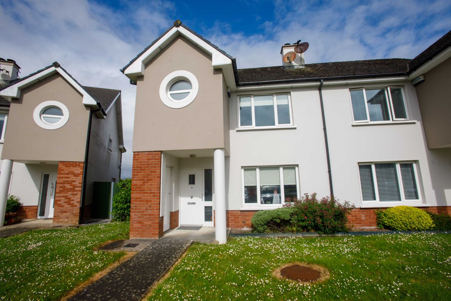 9 Frontfield, Oakview Village, Tralee, Co. Kerry, V92PDP8 is for sale