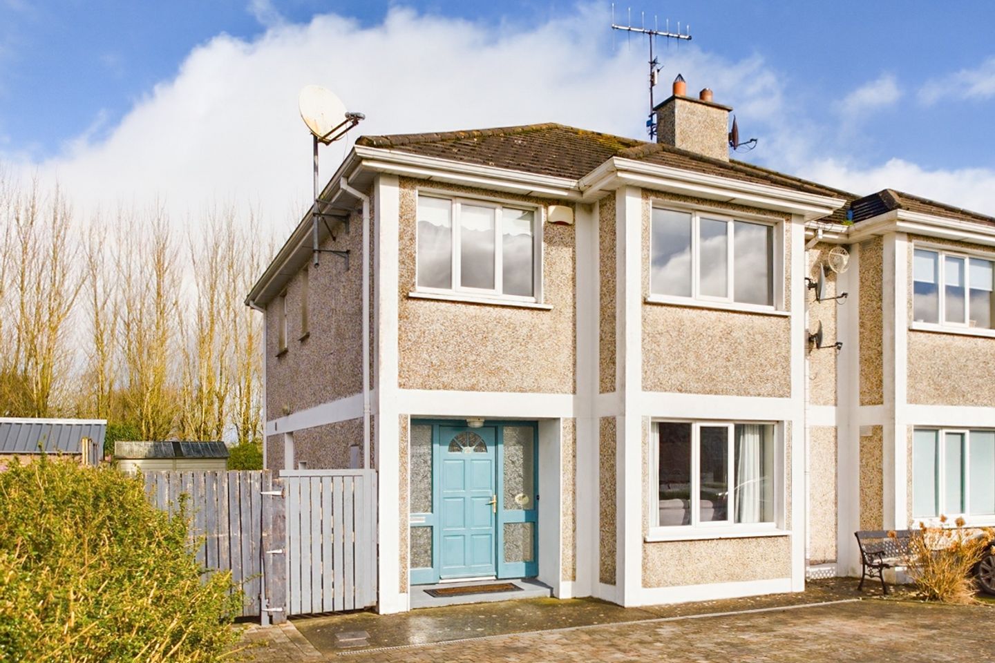 25 Castle Park, TwoMile Borris, Thurles, Co. Tipperary, E41A3T9 is for