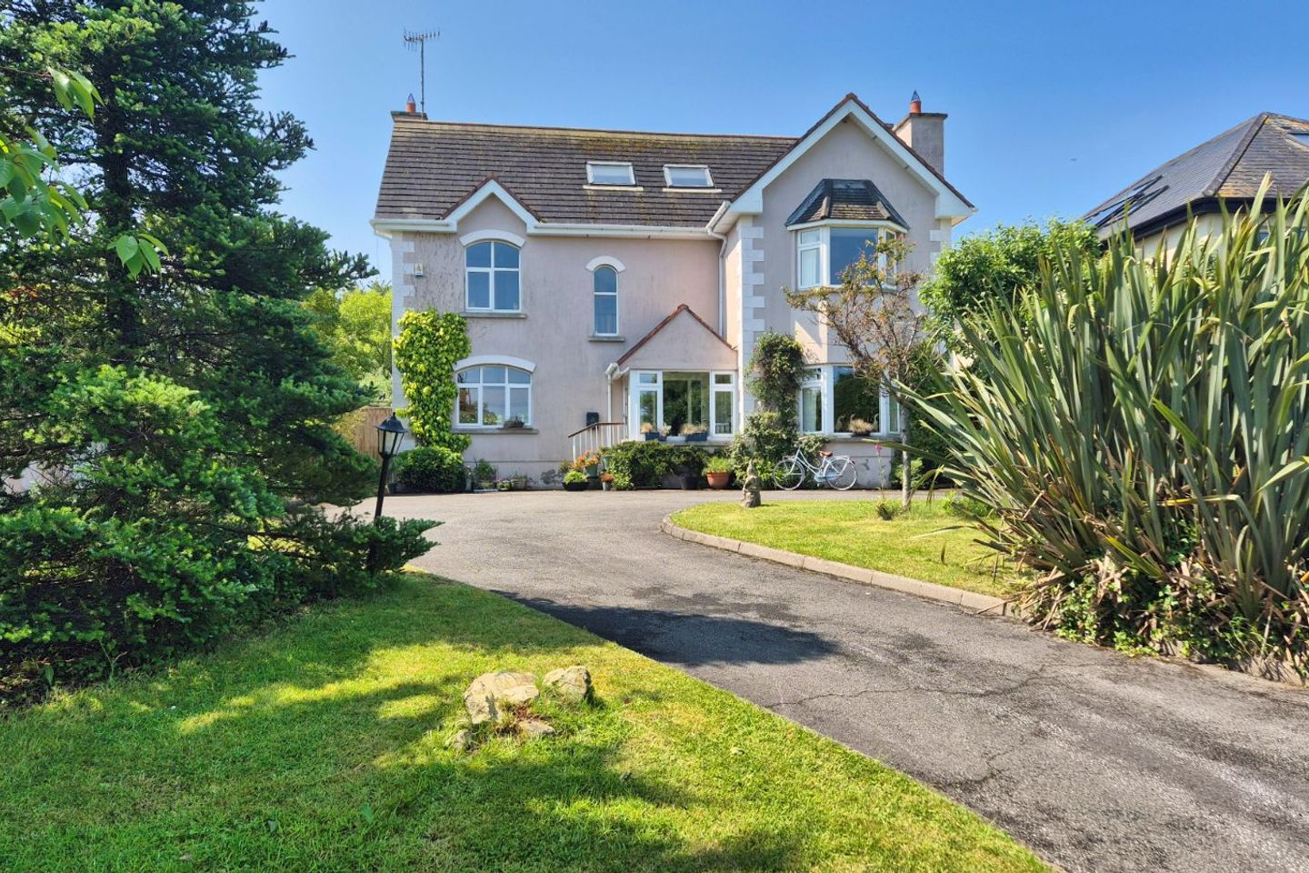Quinton, Grey's Lane, Howth, Dublin 13, D13PF57