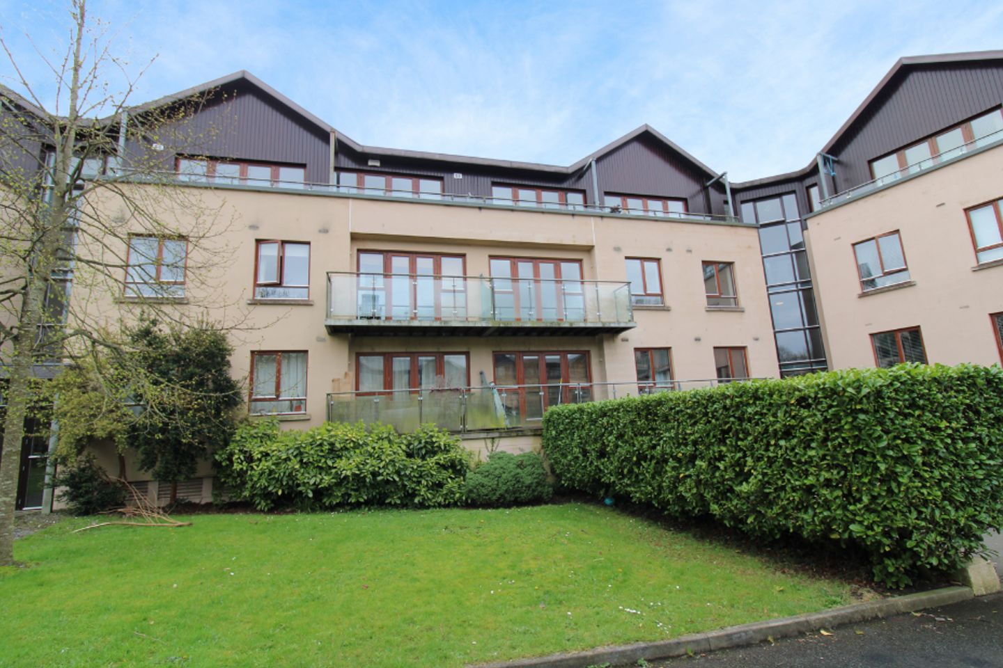 Apartment 46, Rosehaven, Castleknock, Dublin 15, D15YW25 is for sale on Daft.ie