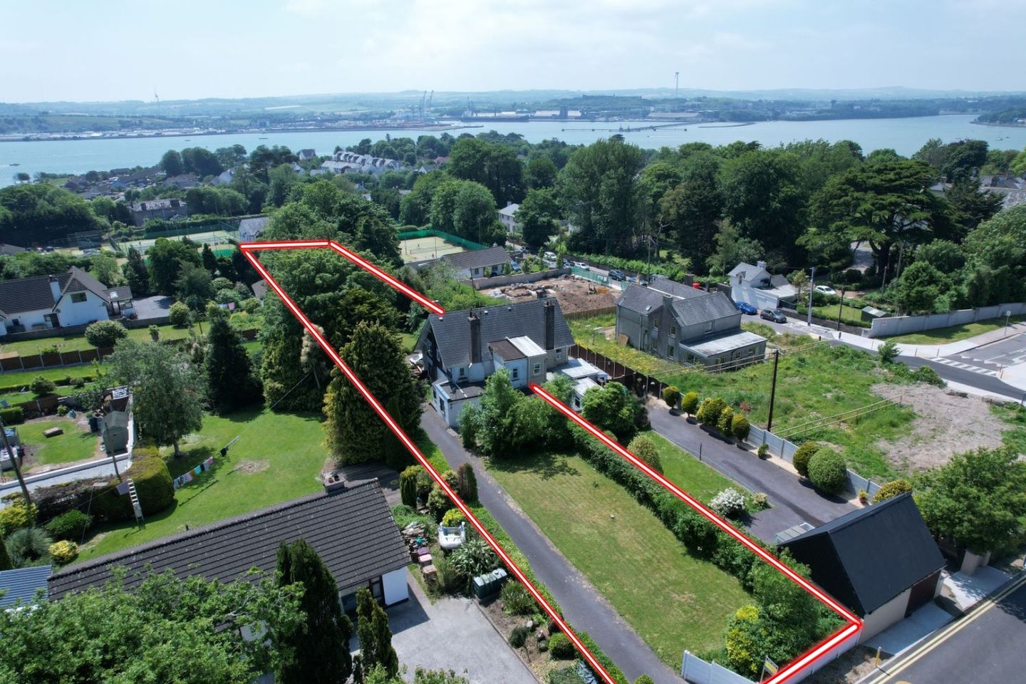 Santa Barbara, Norwood Grove, Cobh, Co. Cork, P24XY00 is for sale on
