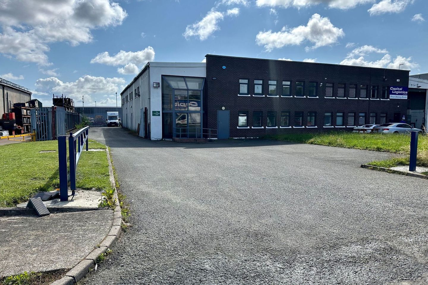 Commercial property for rent in Unit 60 Broomhill Drive, Broomhill