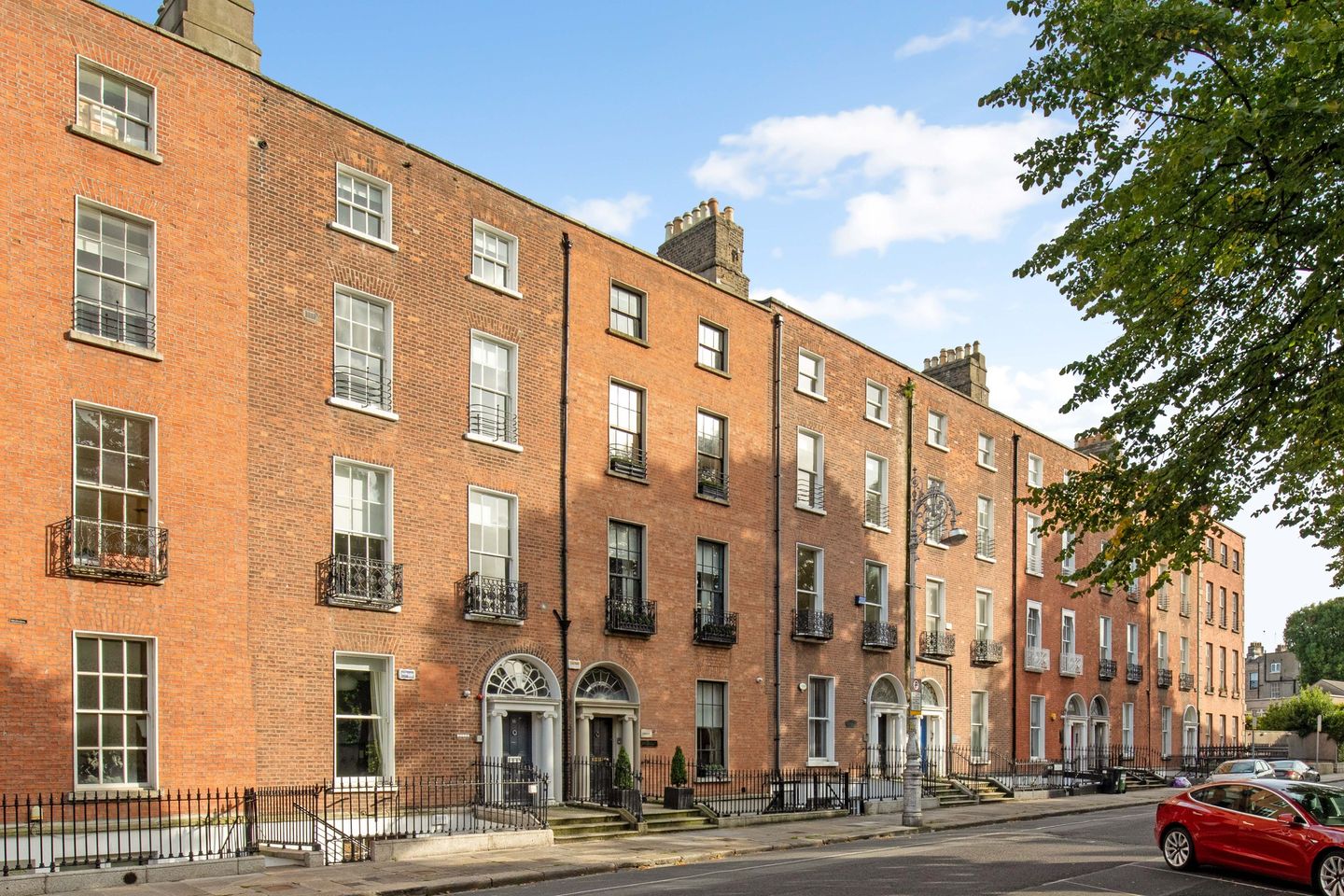 Commercial property for rent in Herbert Street, Dublin 2