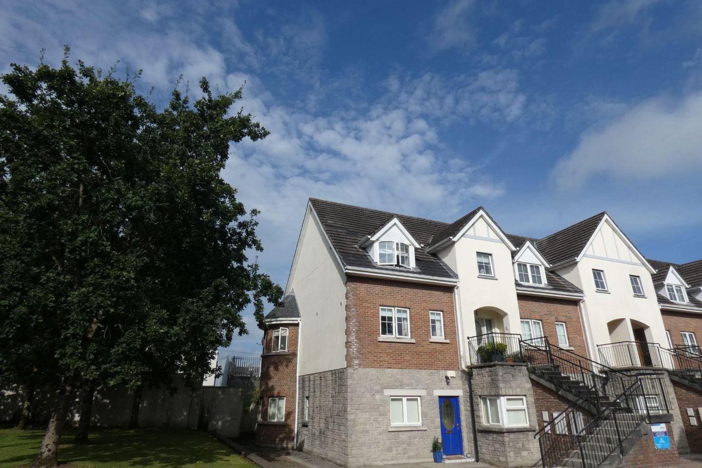 1 Cathedral Court, Clare Road, Ennis, Co. Clare, V95AE10