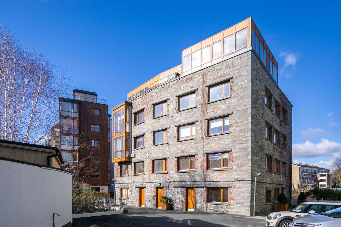 260 Fairbairn House, Bellevue, Islandbridge, Dublin 8, D08K319 is for