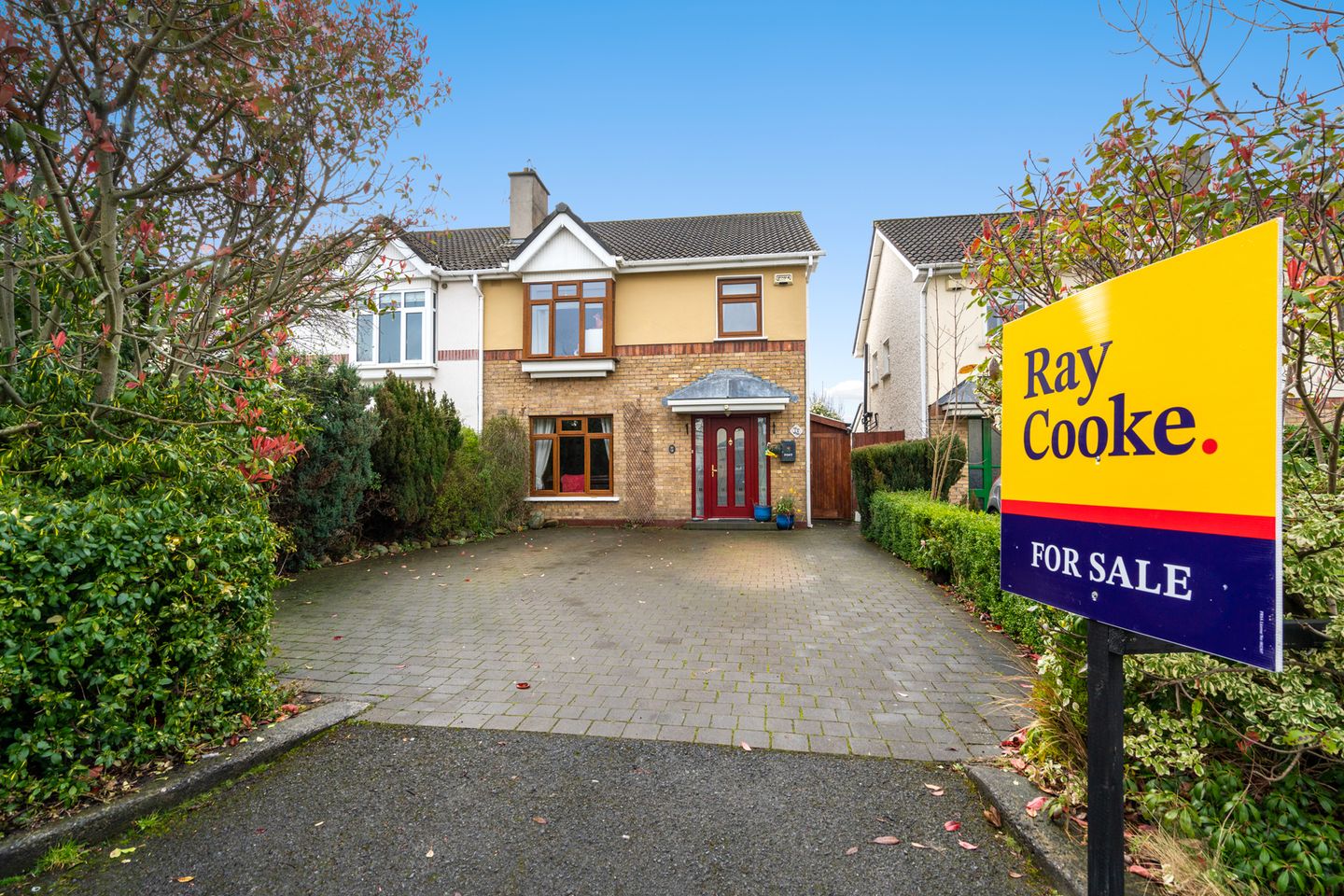 18 St. Mochtaâ€™s Lawn, Clonsilla, Dublin 15 is for sale on Daft.ie