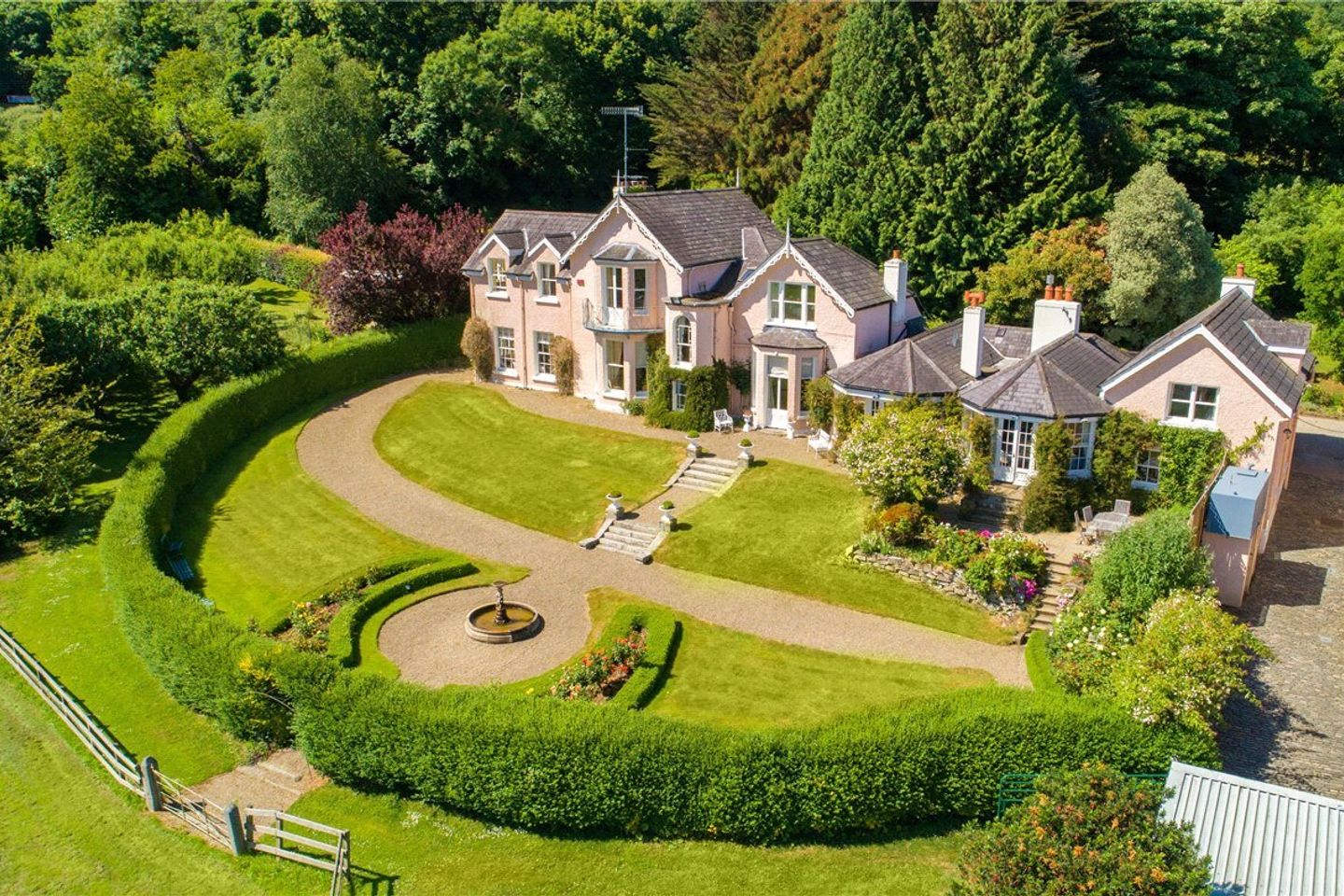 Springmount, Ferndale Road, Rathmichael, Dublin 18, D18V0V8 is for sale