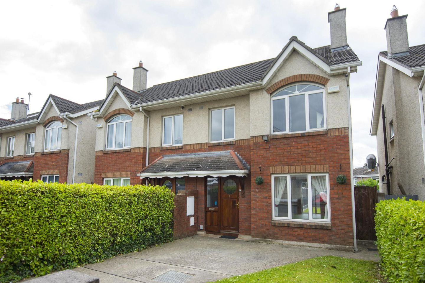 7 The Nurseries, Mulhuddart, Dublin 15, D15T3H6 is for sale on Daft.ie