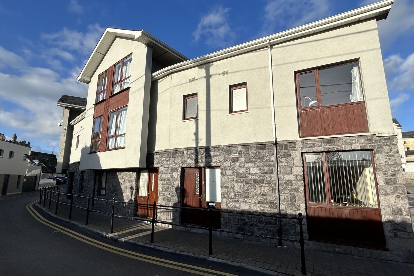 7 Chapel Lane, E25YE18