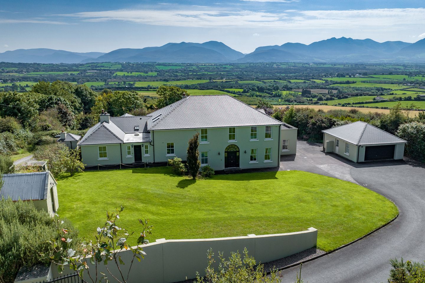 Laharan House, Milltown, Killarney, Co. Kerry