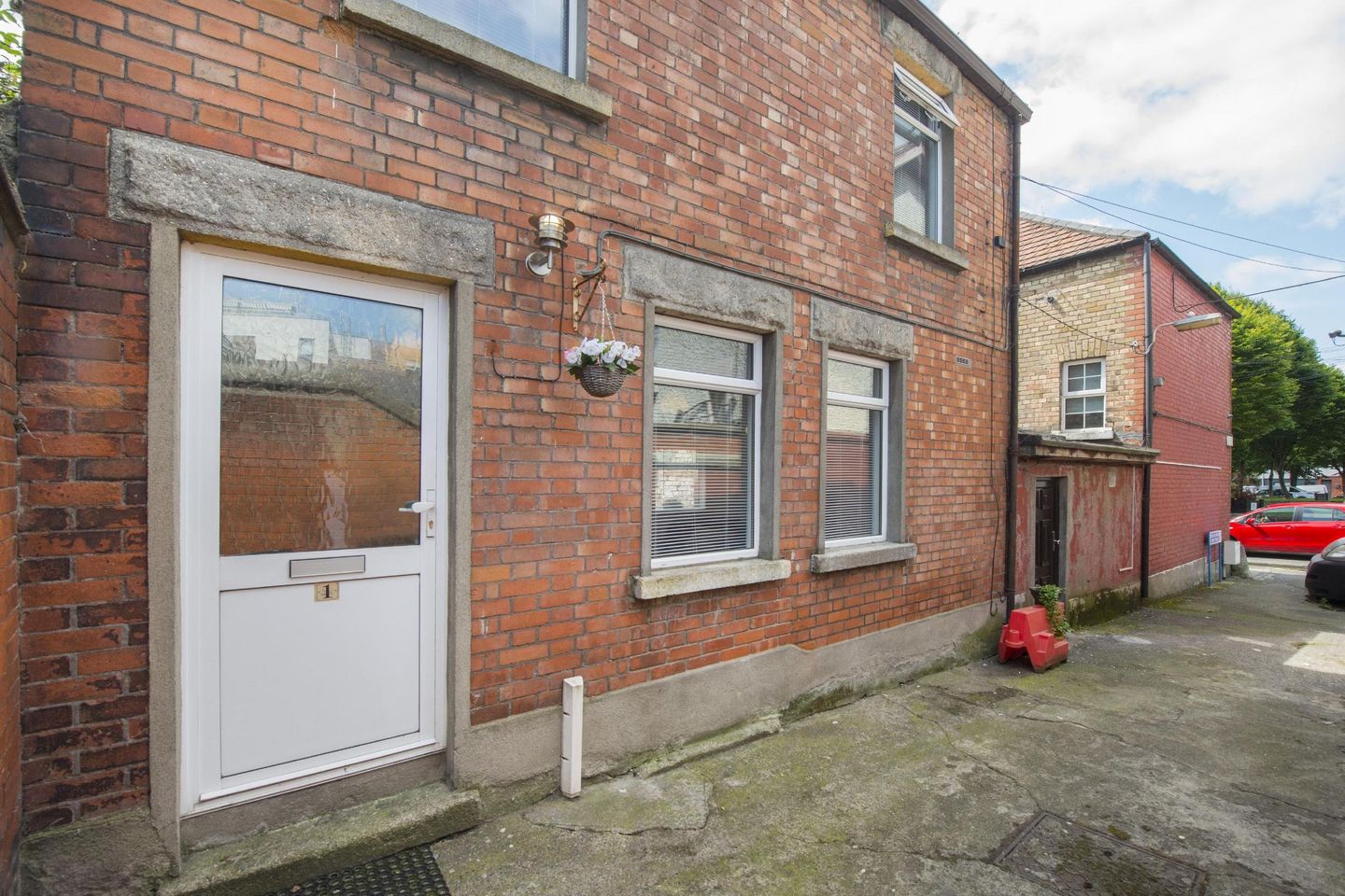 One Park Street, Off Hanover Street, The Coombe, Dublin 8, D08E8DE
