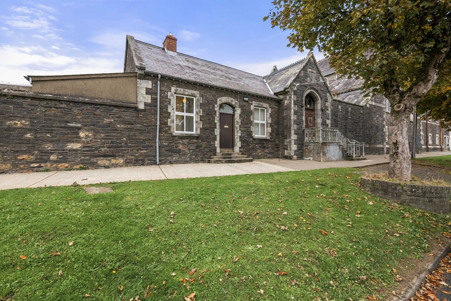 The Lodge, 38 Irishtown, New Ross, Co. Wexford, Y34XE20