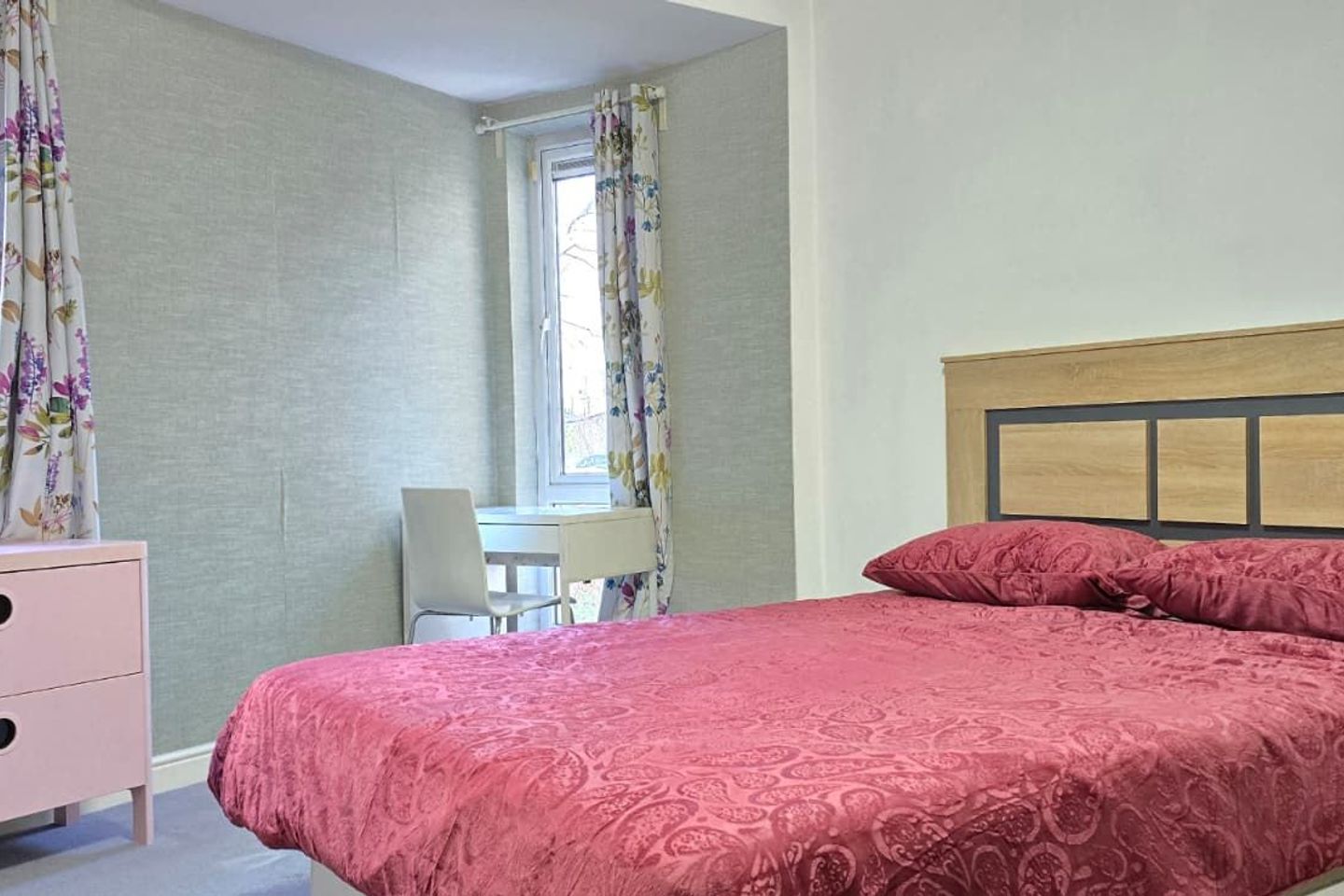 Dublin 18 Ticknock-  80 Sandyford View, Ballinteer, Dublin 16