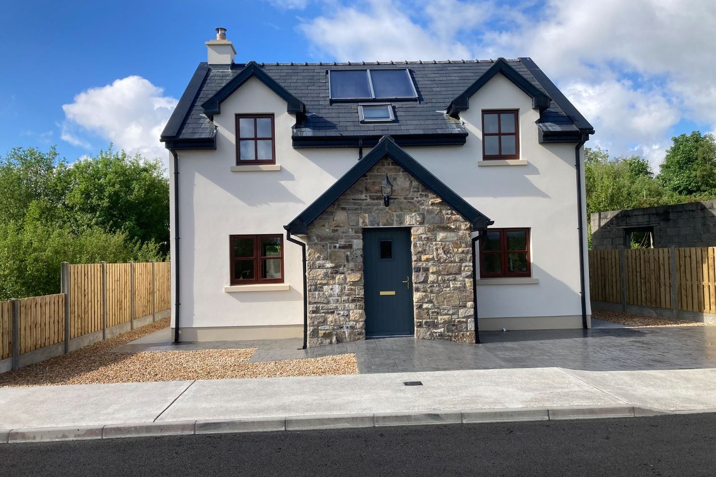 2 Radharc An Locha, Mountshannon, Co. Clare, V94YC1P is for sale on Daft.ie