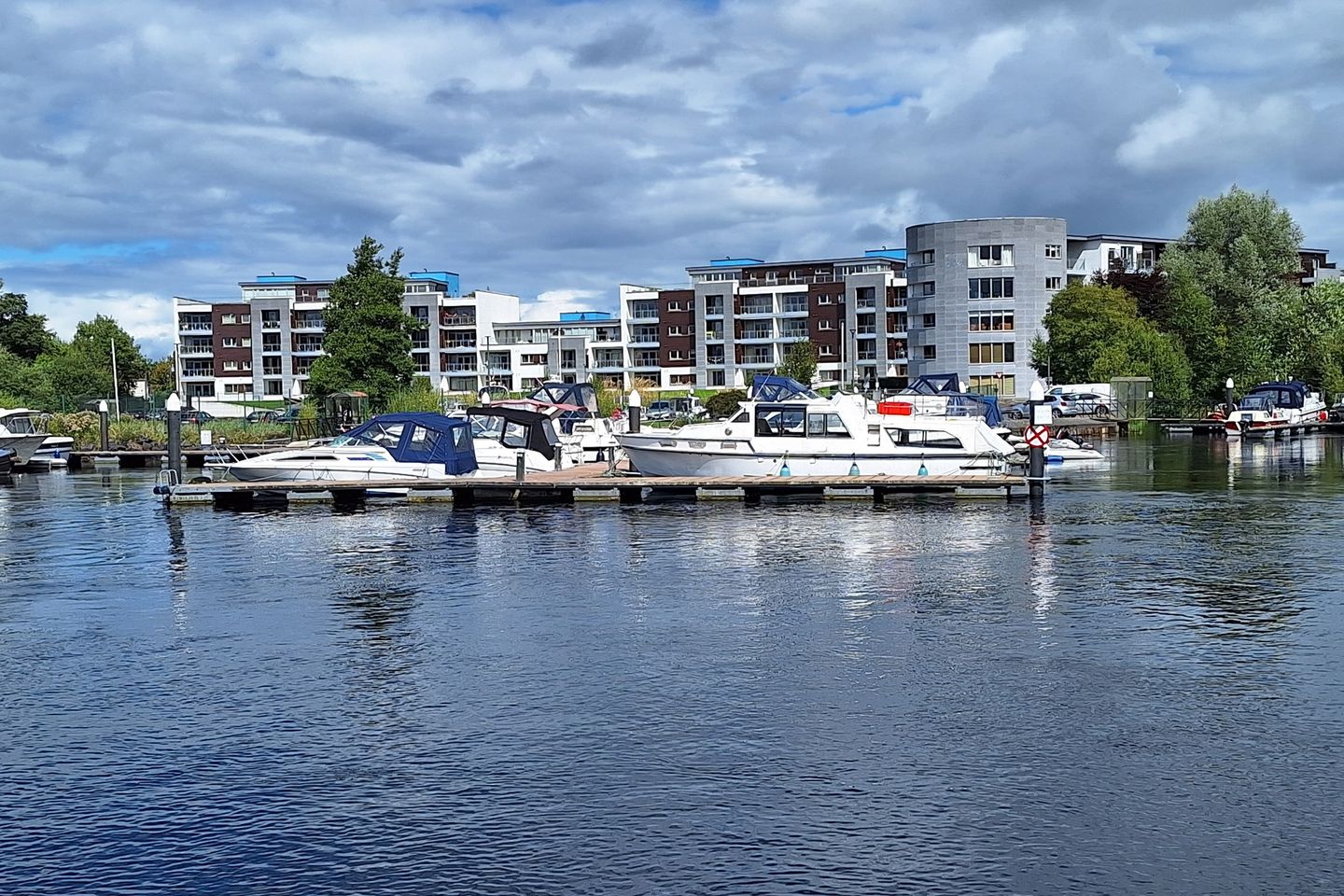 99 Jolly Mariner, Athlone, Co. Westmeath, N37V029 is for sale on Daft.ie