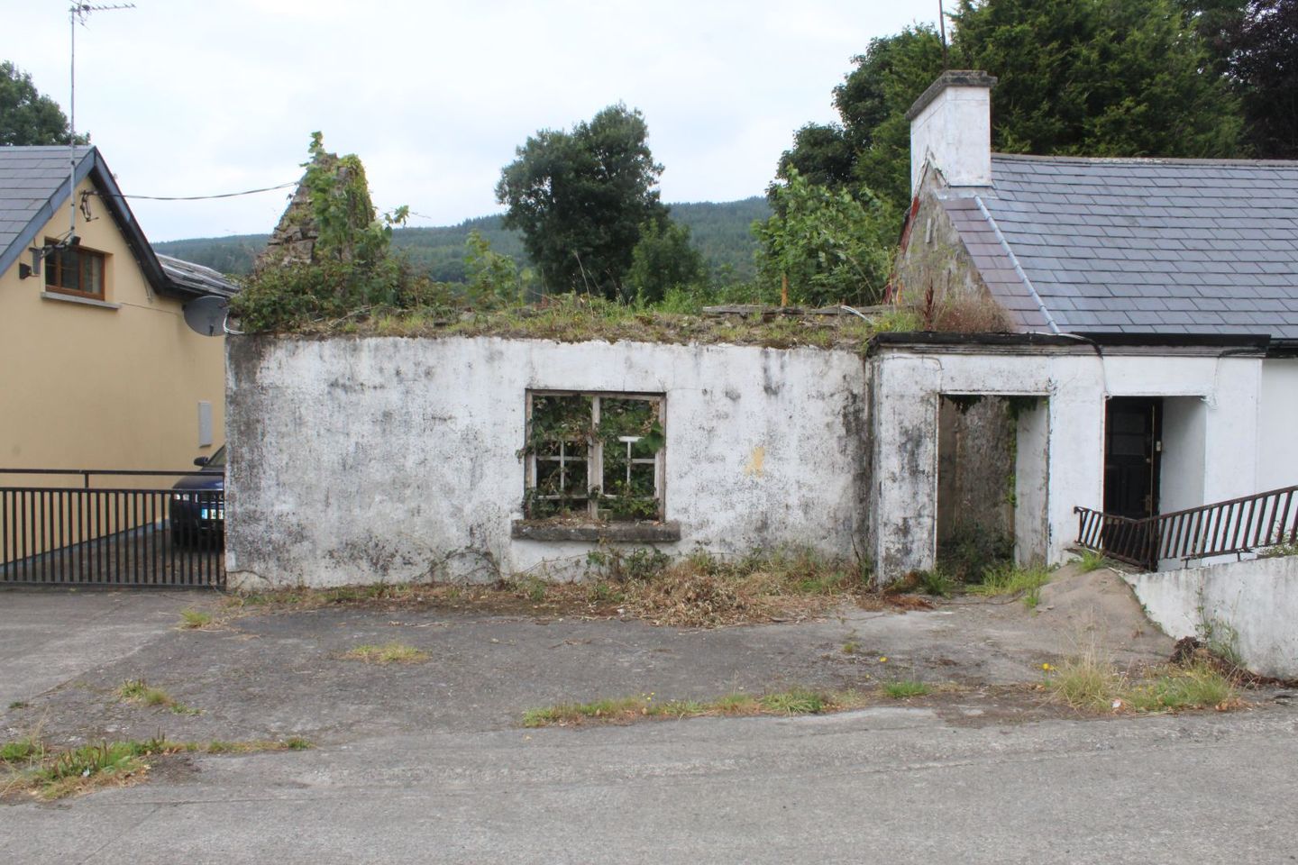 The Dwelling, Lisvarrinane, Kilross, Co. Tipperary, E34H720