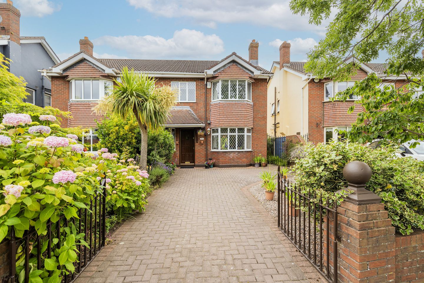 11 College Park Way, Dundrum, Dublin 16, D16R2T8 is for sale on Daft.ie