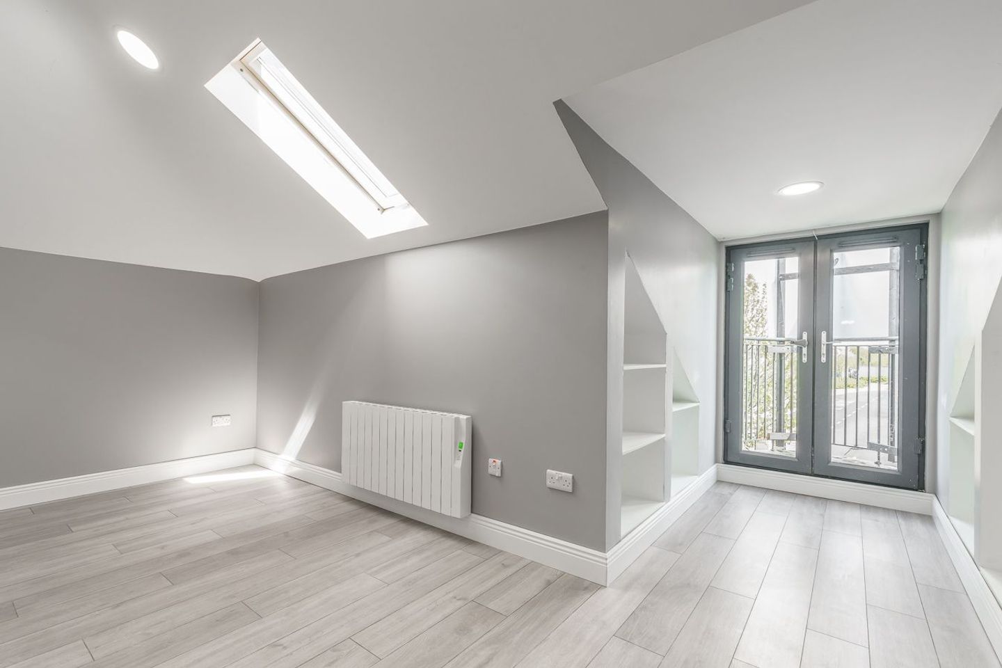 All bills included. Holywell Commercial Centre, Airside, Swords, Co. Dublin