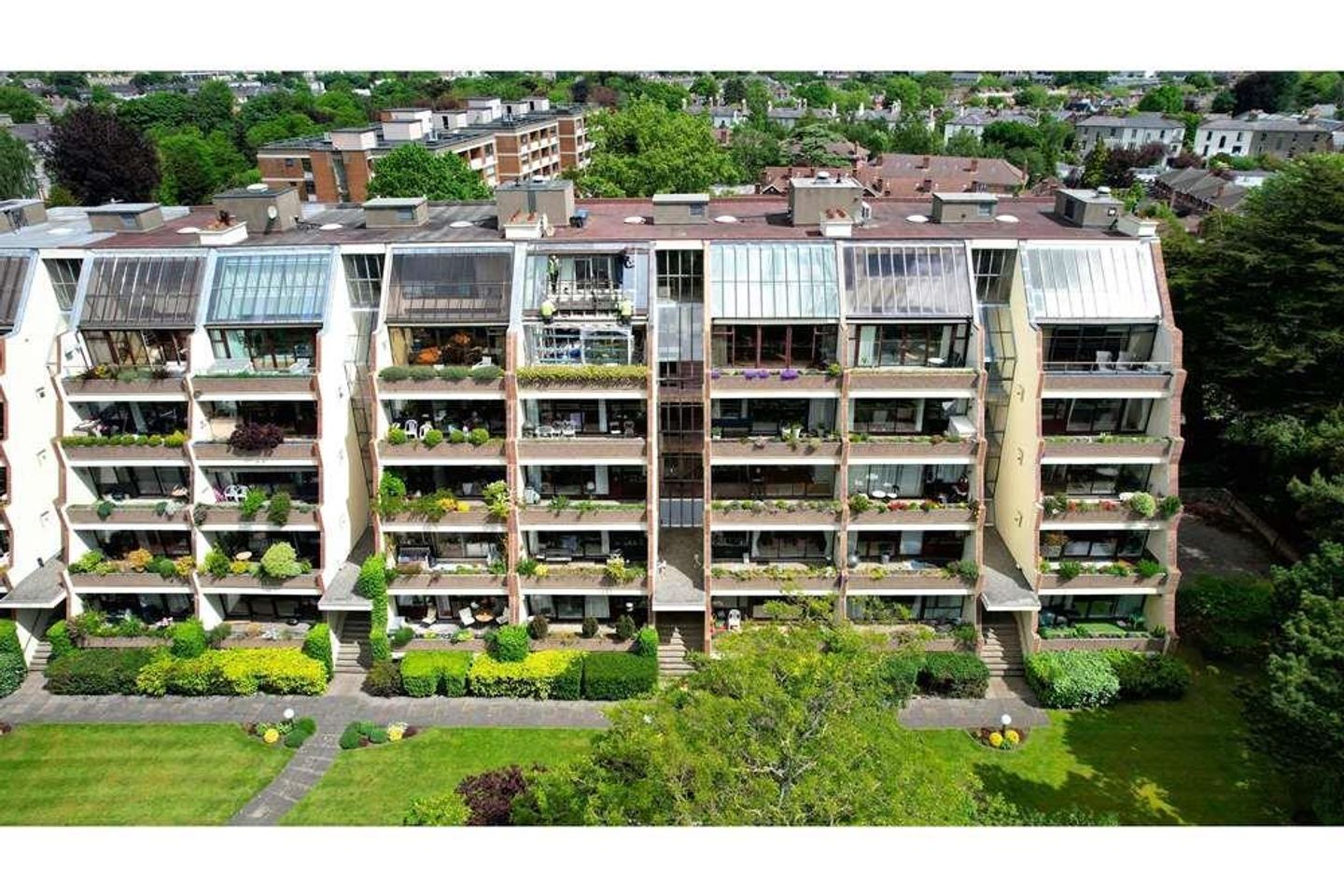 6 The Cedars, Grove House, Milltown, Dublin 6 is for sale on Daft.ie