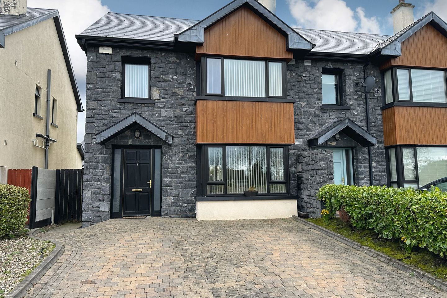 7 Slí Na Gcapall, Ballymore, Craughwell, Co. Galway is for sale on Daft.ie