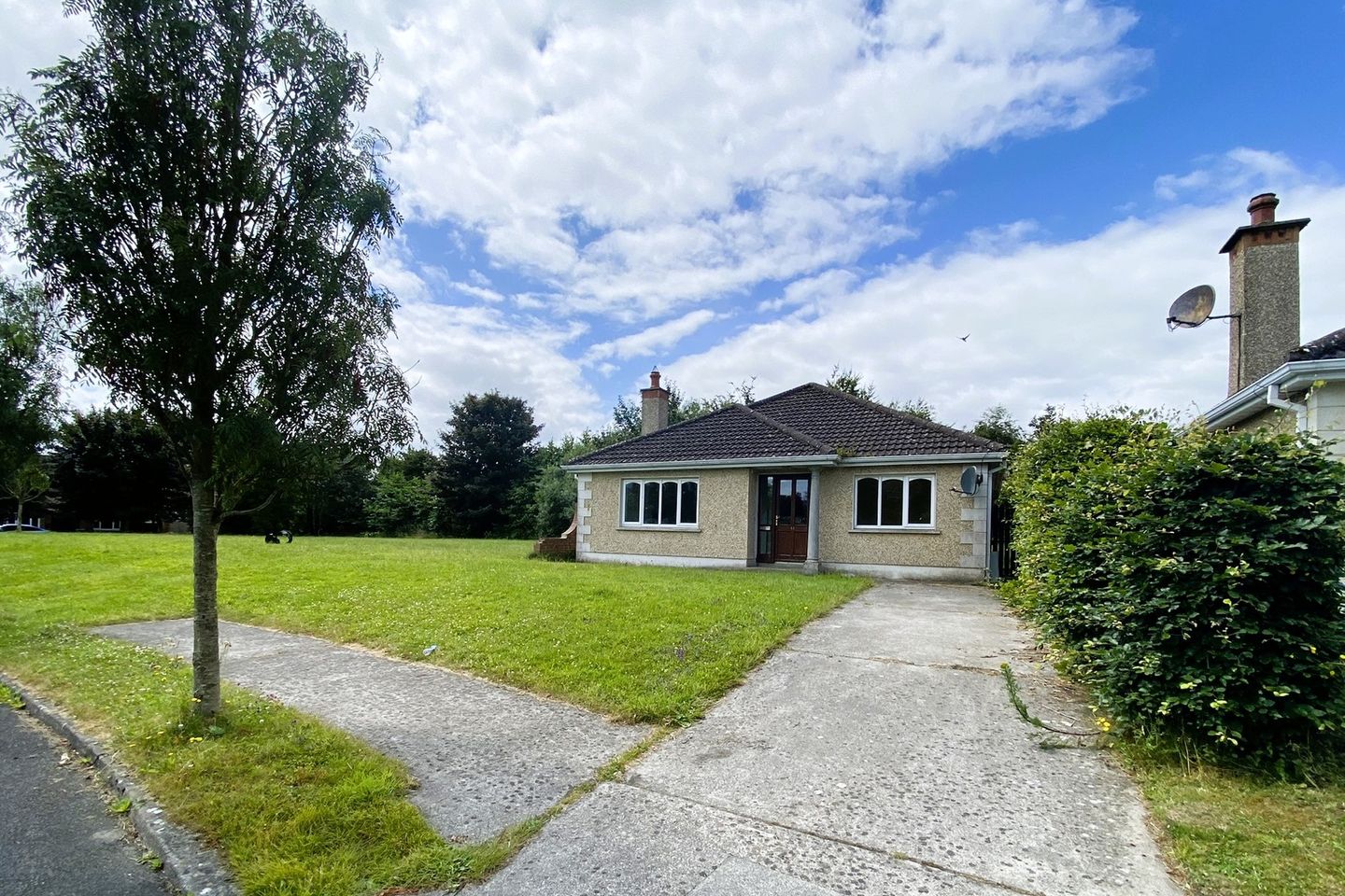 44 Rath Gailine, Dublin Road, Portlaoise, Co. Laois, R32EHF1 is for