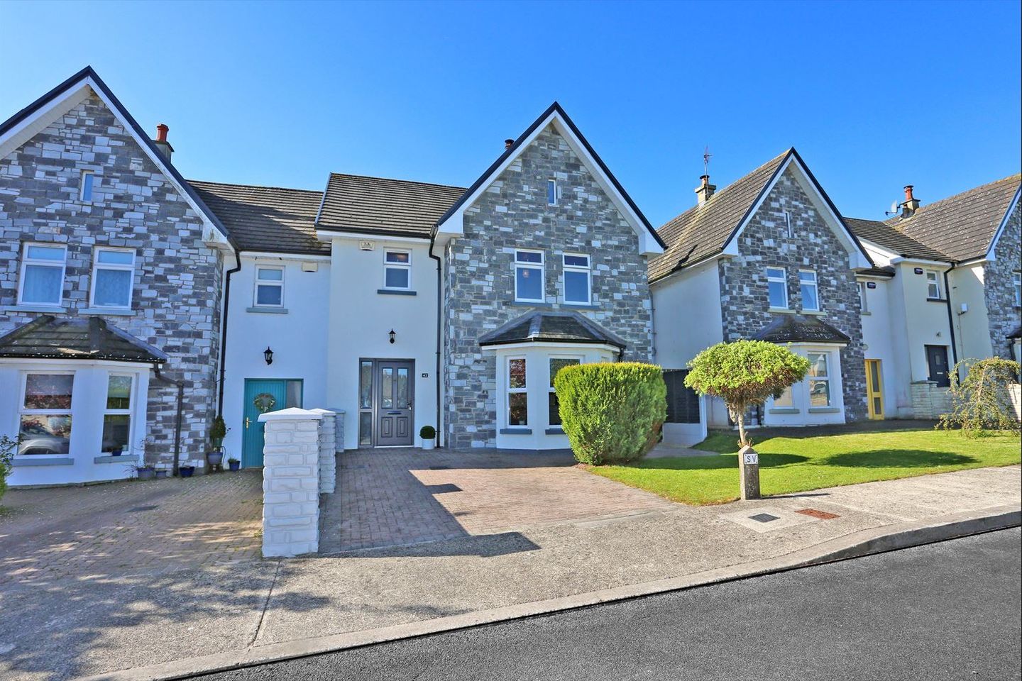 43 Ceol Na Habhann, Caherconlish, Co. Limerick, V94CXW2 is for sale on