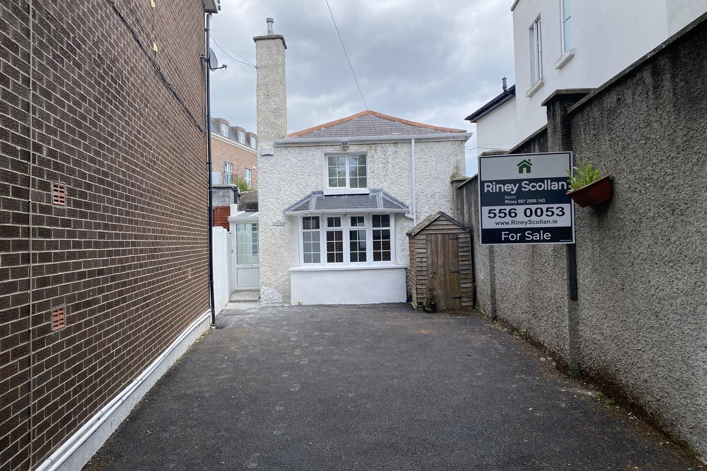 The Mews, Fairfield Court, Sandymount, Dublin 4, D04A6C8 is for sale on