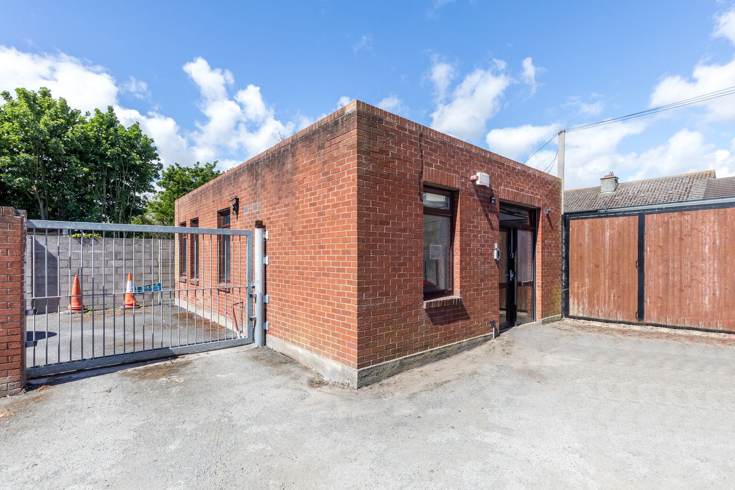 Commercial property for rent in 1a Strand Shopping Centre, Strand Road