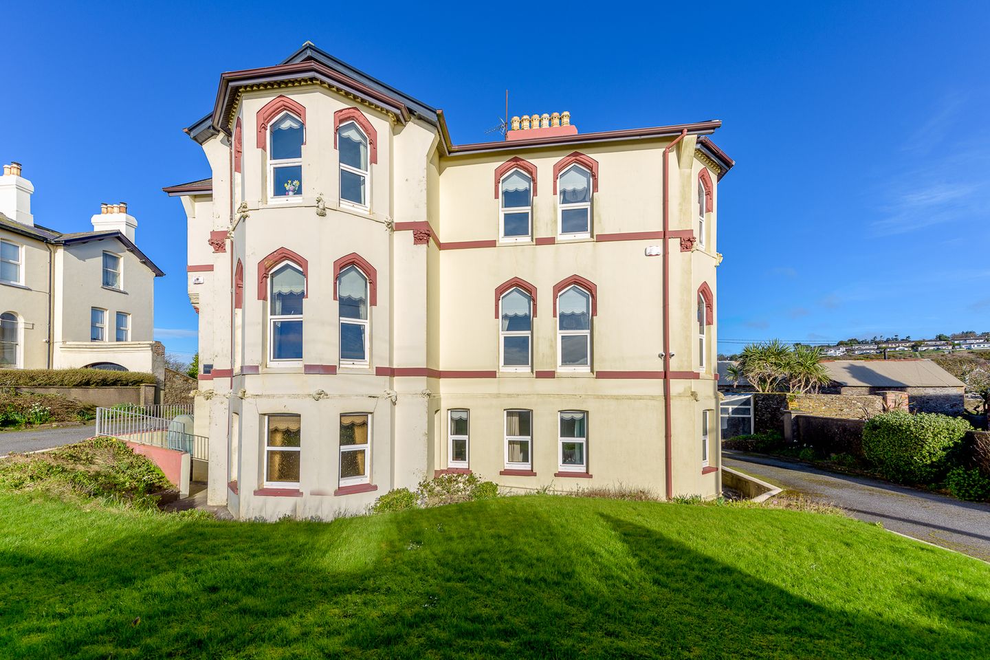 Strand House, Front Strand, Youghal, Co. Cork, P36PW25