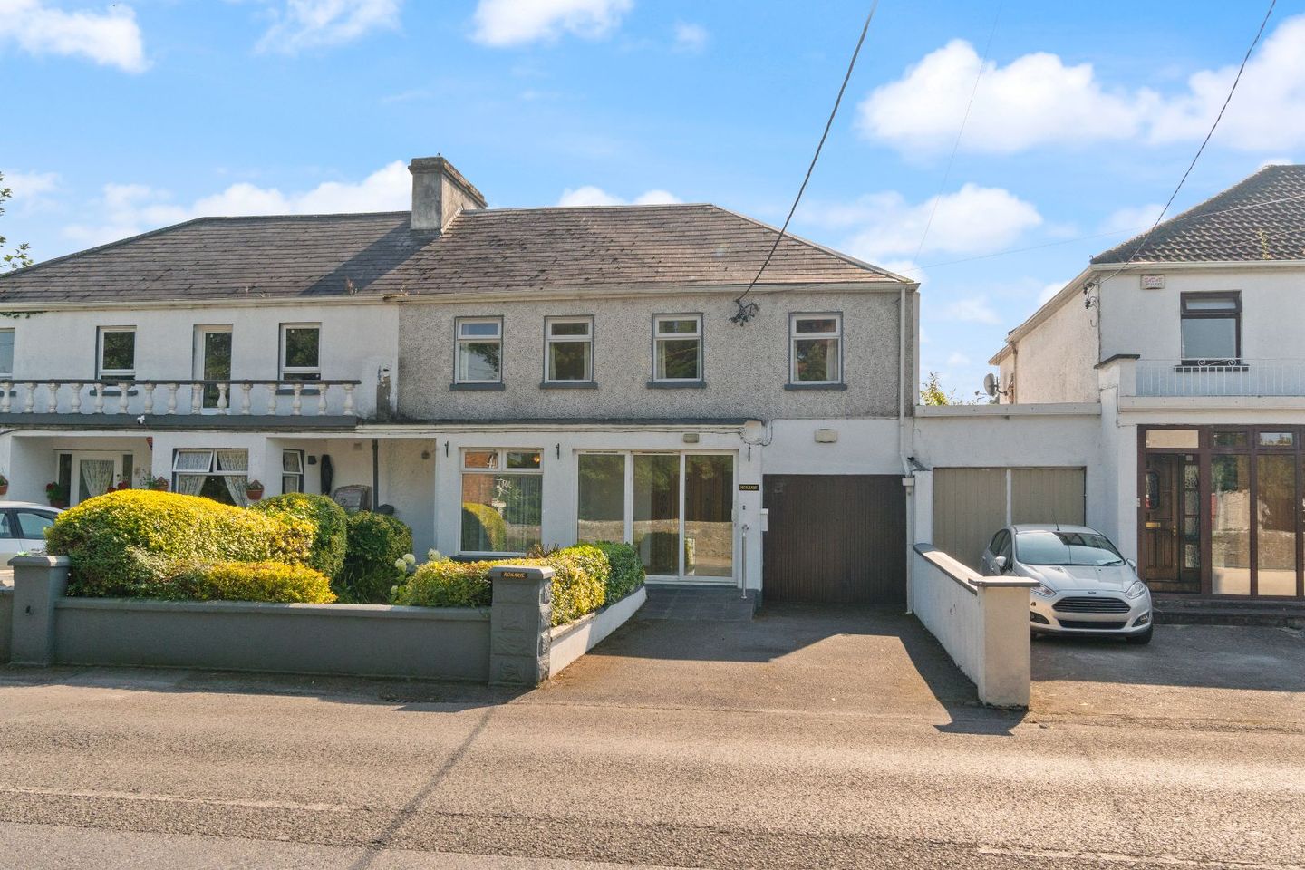 Sarsfield Road, Ballinasloe, Ballinasloe, Co. Galway, H53AT21 is for