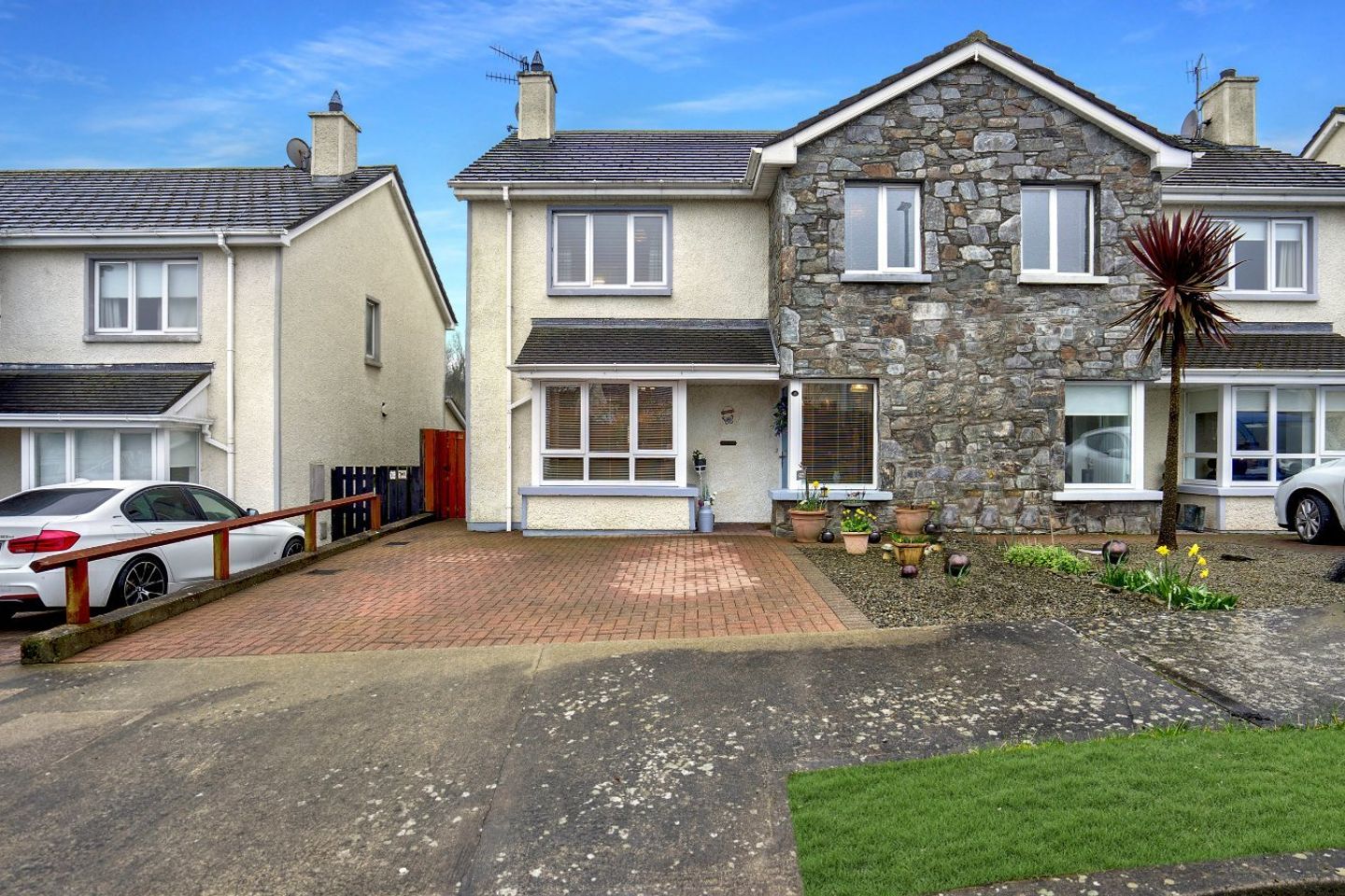 15 Cuchulainn Heights, Carlingford, Co. Louth, A91WT29 is for sale on