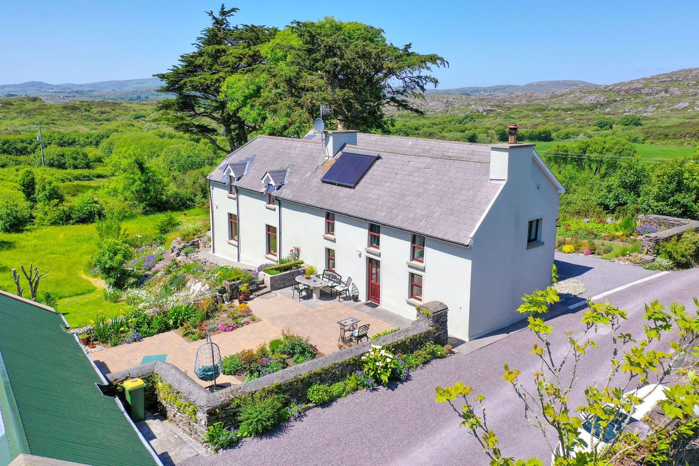 Garranes, Toormore, Schull, Co. Cork, P81WE10 is for sale on Daft.ie