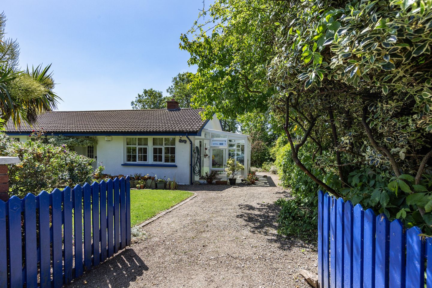 Marlyn, Avondale Drive, Y35P5F6